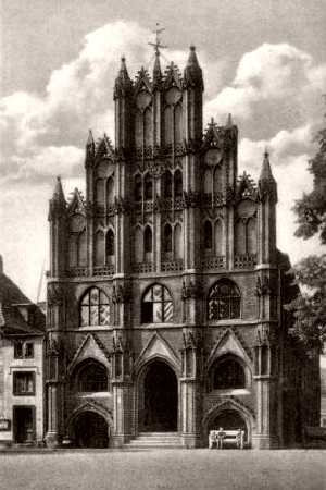 K&ouml;nigsberg/Neumark -- Das Rathaus