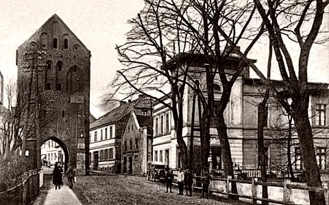 Lippehne/Neumark --  Am alten Stadttor