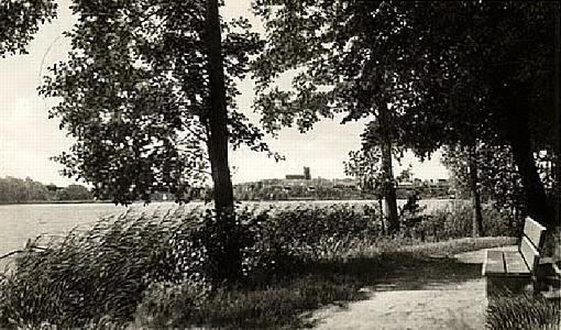 Woldenberg/Nm -- Promenade am Gro&szlig;en See
