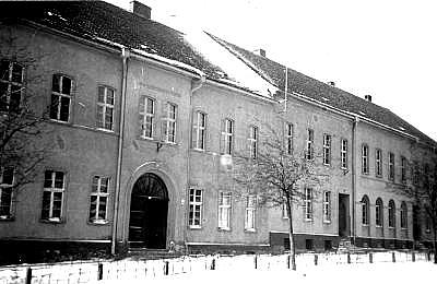 Woldenberg -- Schulgeb&auml;ude