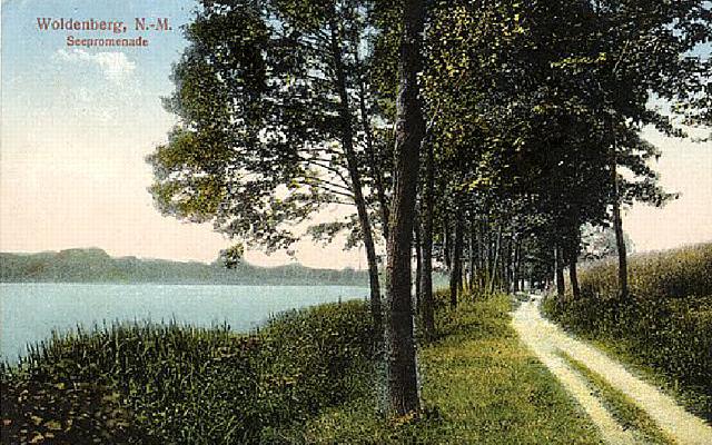 Woldenberg -- Promenade am Gro&szlig;en See