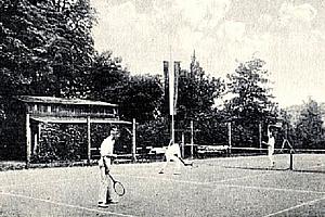 Woldenberg -- Tennisplatz